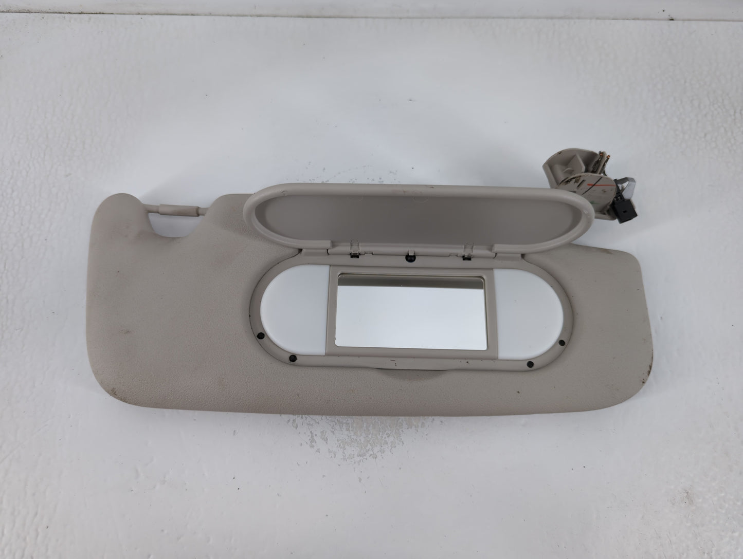 2020 Mini Cooper Sun Visor Shade Replacement Passenger Right Mirror Fits OEM Used Auto Parts - Oemusedautoparts1.com