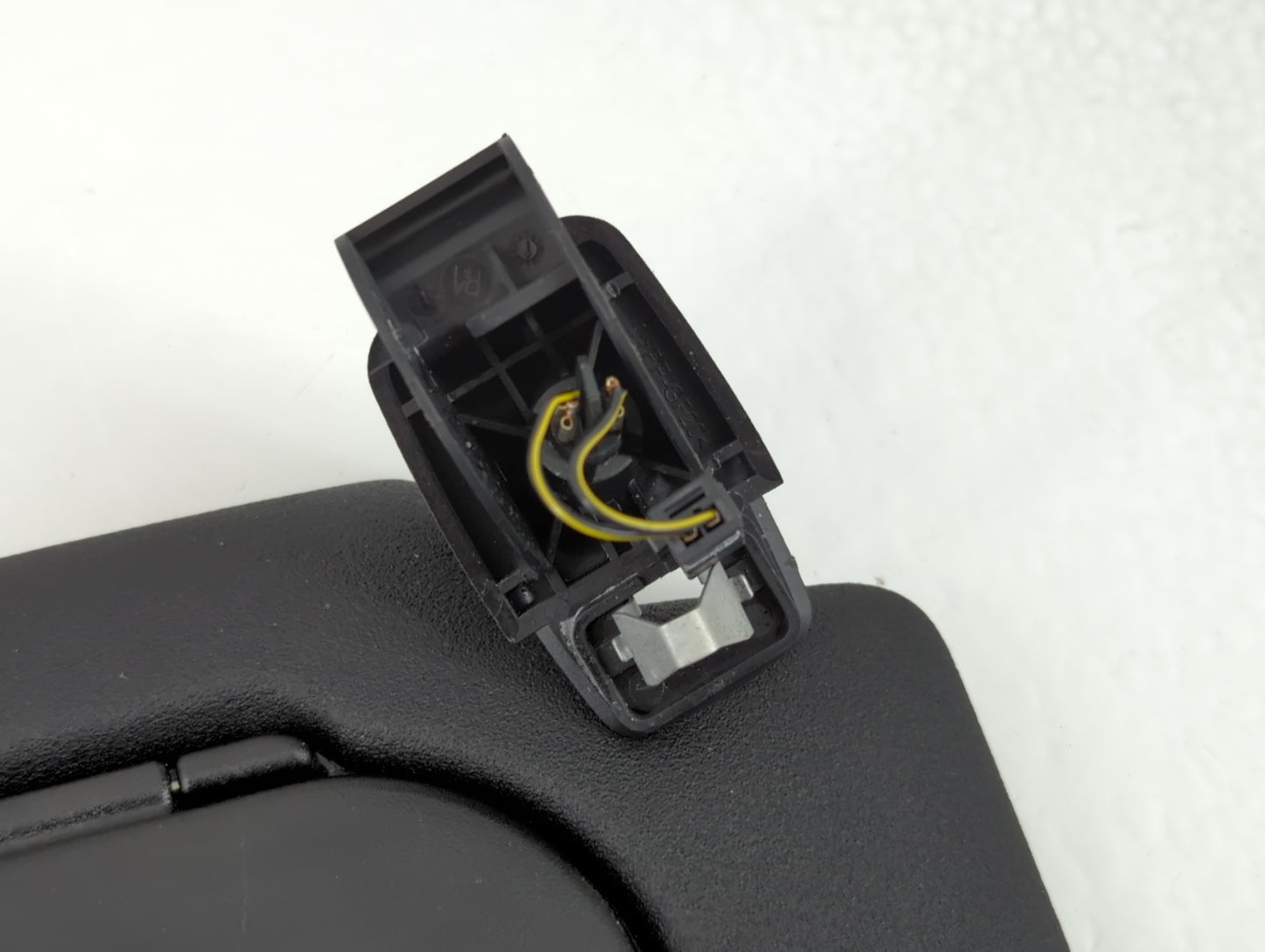 2020 Mini Cooper Sun Visor Shade Replacement Passenger Right Mirror Fits OEM Used Auto Parts - Oemusedautoparts1.com