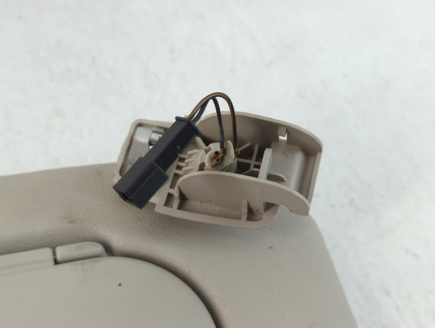 2020 Mini Cooper Sun Visor Shade Replacement Passenger Right Mirror Fits OEM Used Auto Parts - Oemusedautoparts1.com