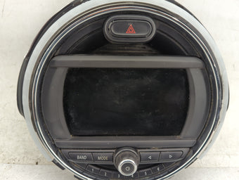 compare product 2020 Mini Cooper Countryman Information Display Screen