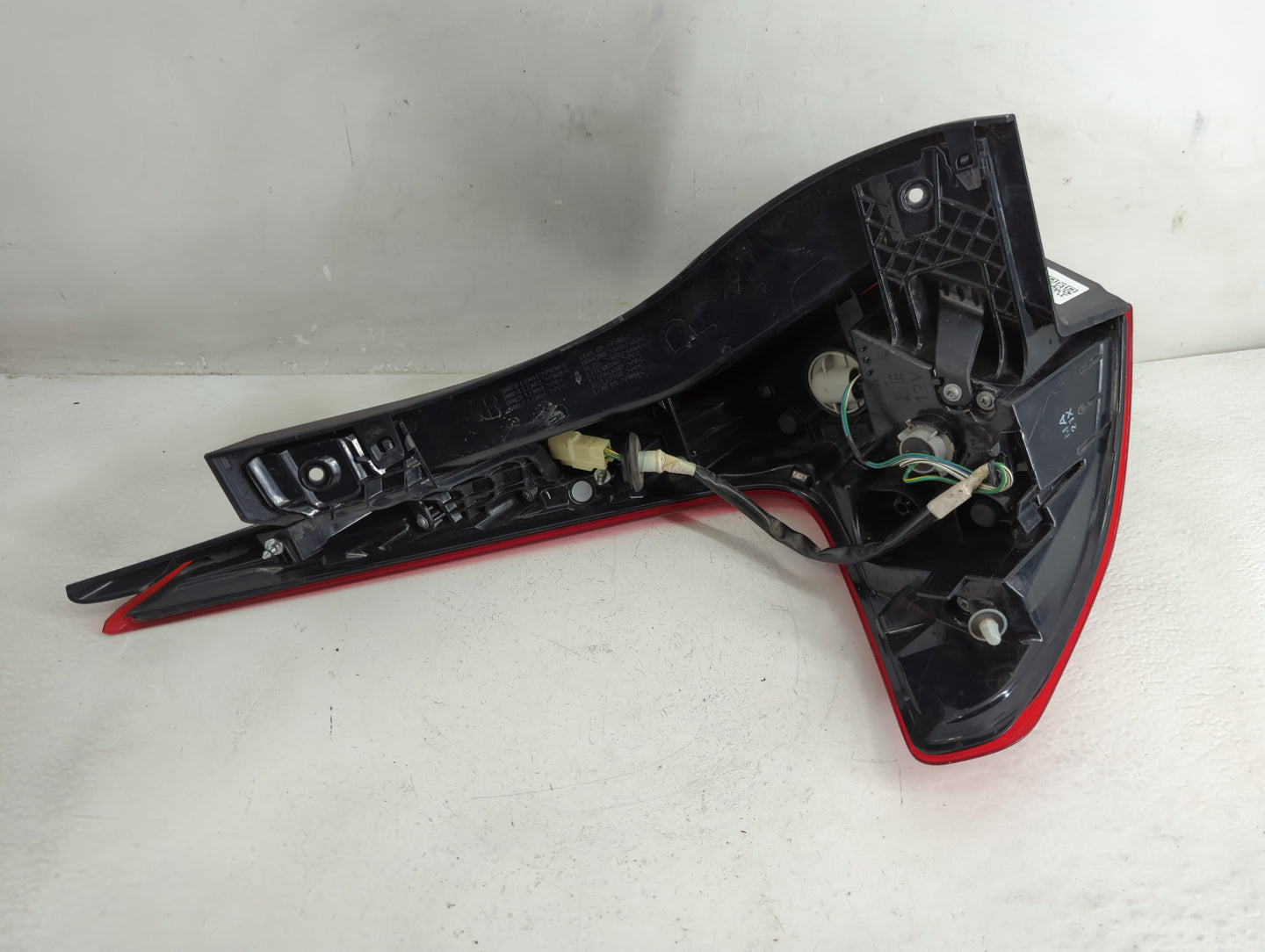 2020 Mitsubishi Eclipse Cross Tail Light Assembly Passenger Right OEM Fits OEM Used Auto Parts - Oemusedautoparts1.com