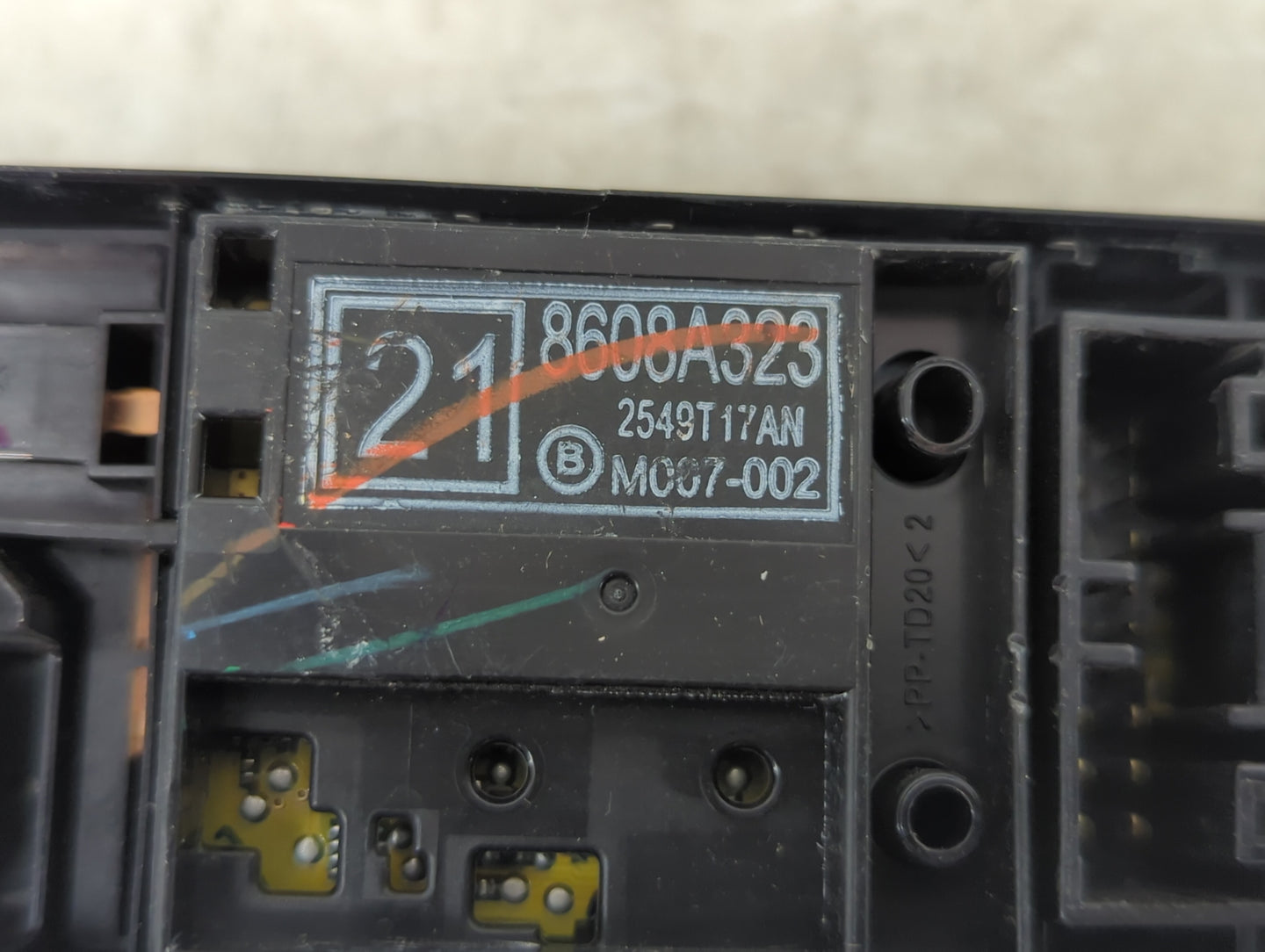 2018 Mitsubishi Eclipse Cross Master Power Window Switch Replacement Driver Side Left P/N:8608A323 Fits OEM Used Auto Parts 