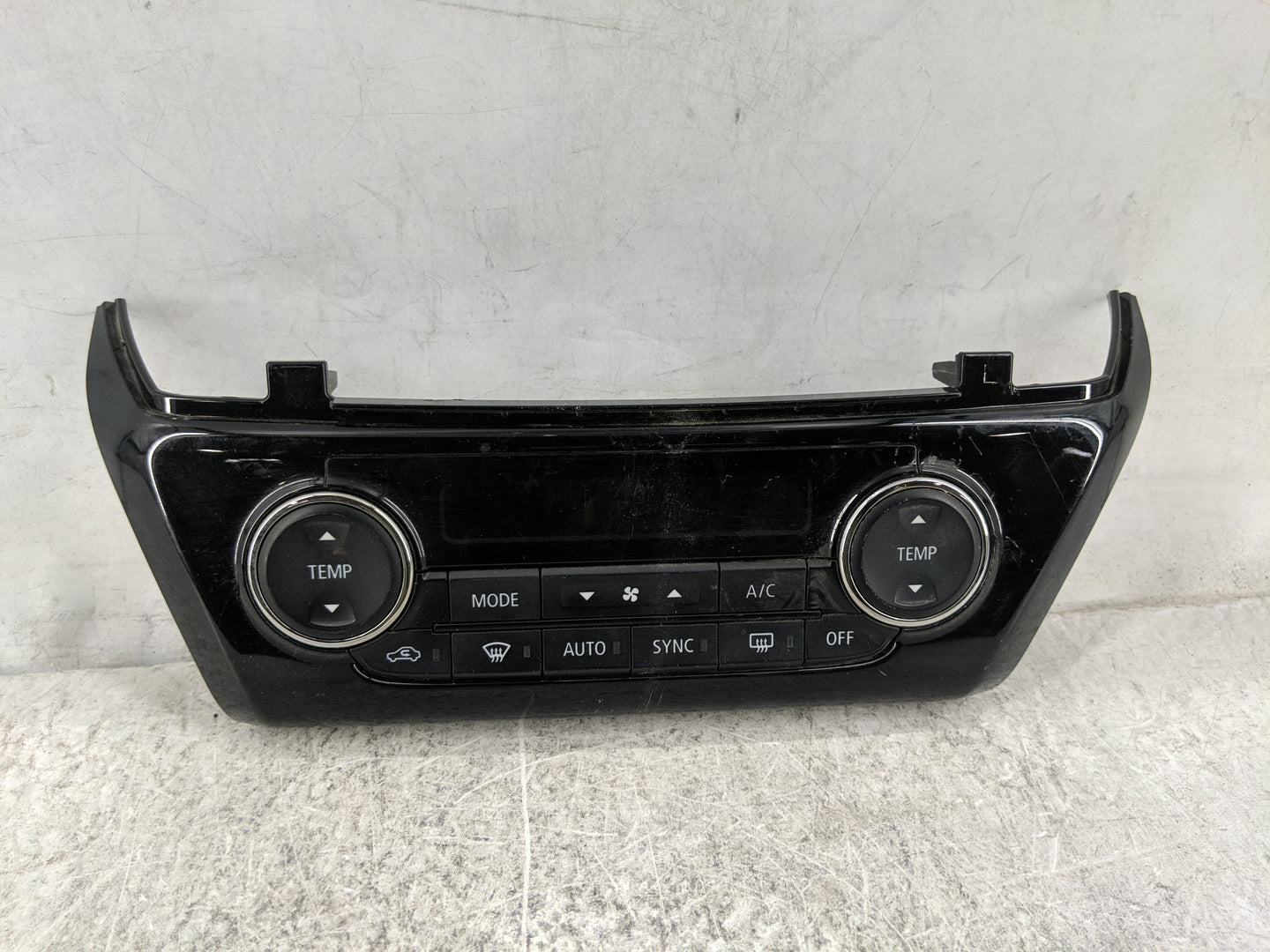 2020 Mitsubishi Eclipse Cross Climate Control Module Temperature AC/Heater Replacement P/N:7820A965 Fits OEM Used Auto Parts