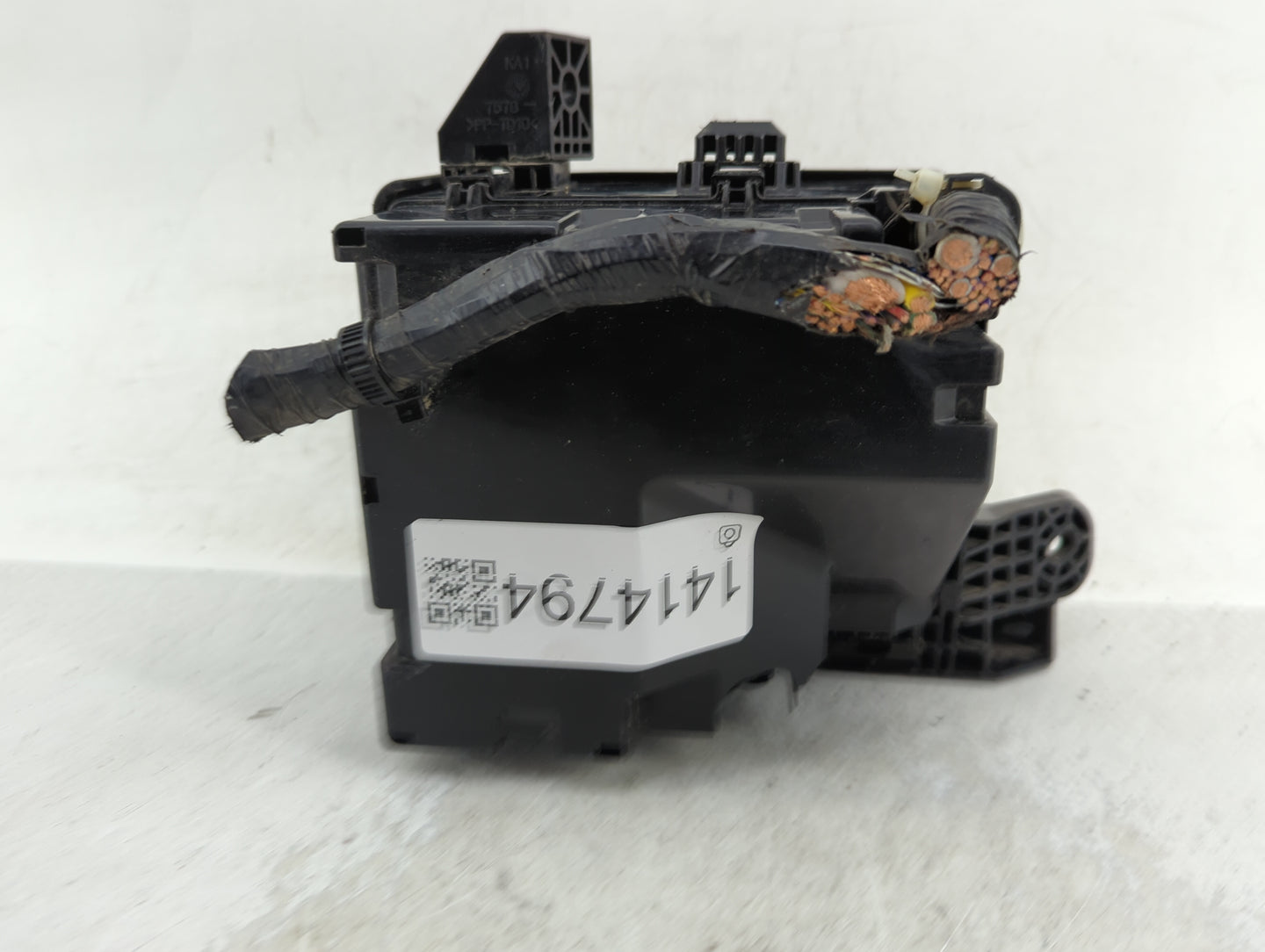 2014 Mitsubishi Mirage Fusebox Fuse Box Panel Relay Module Fits OEM Used Auto Parts - Oemusedautoparts1.com