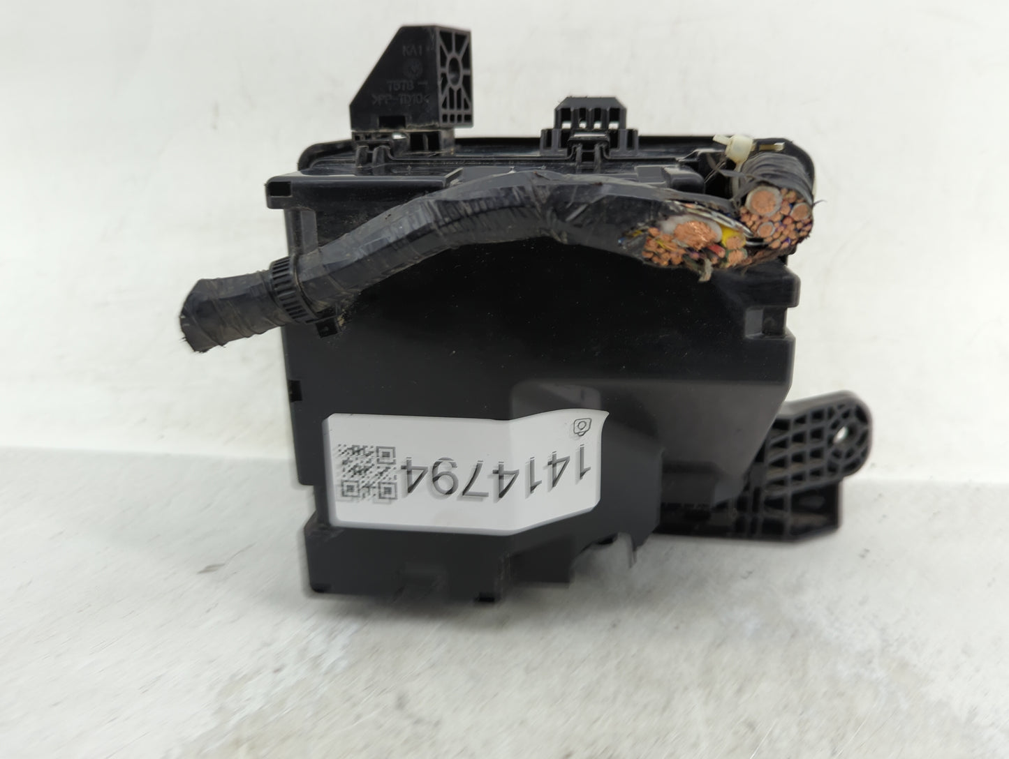 2014 Mitsubishi Mirage Fusebox Fuse Box Panel Relay Module Fits OEM Used Auto Parts - Oemusedautoparts1.com