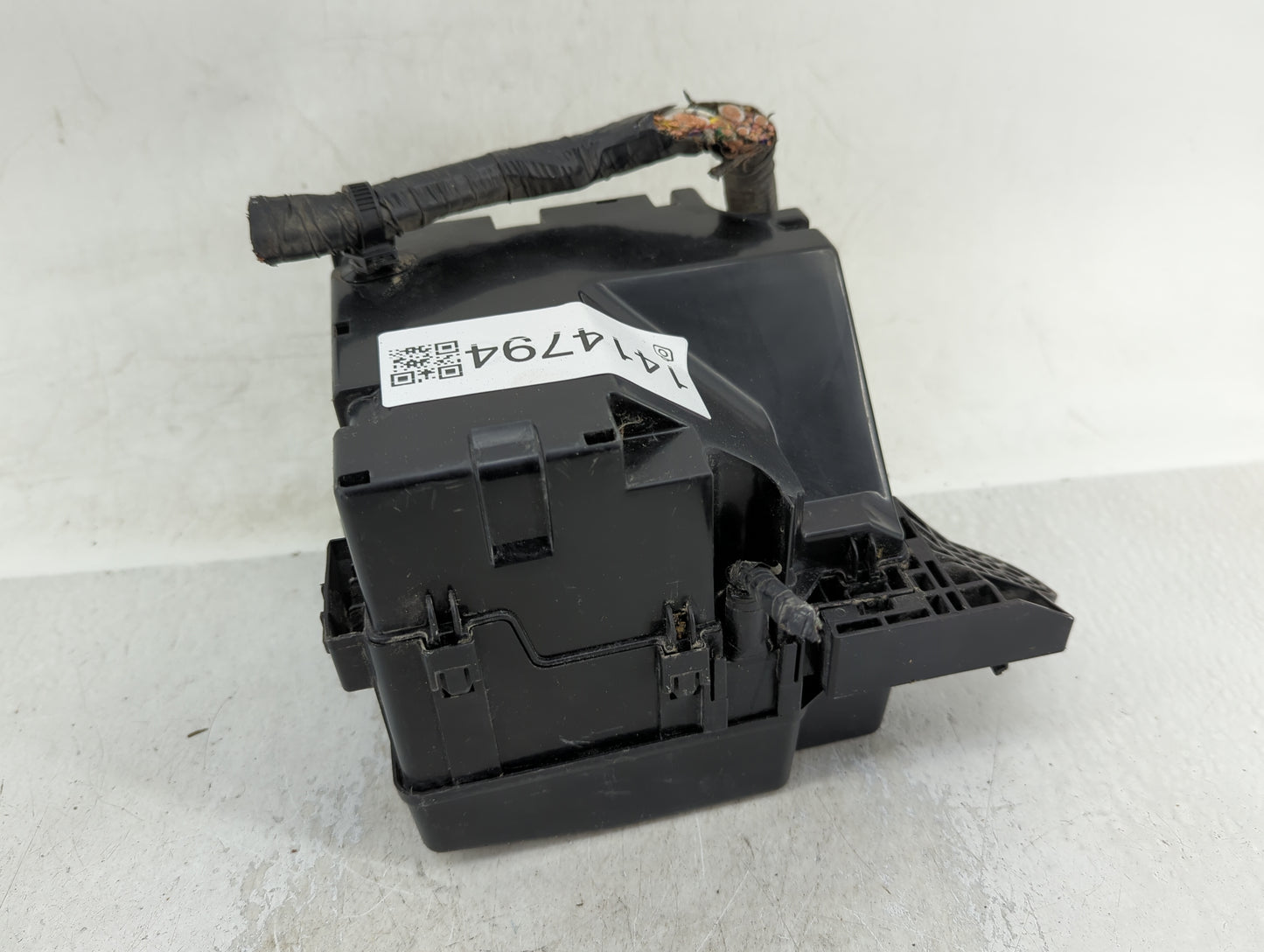 2014 Mitsubishi Mirage Fusebox Fuse Box Panel Relay Module Fits OEM Used Auto Parts - Oemusedautoparts1.com