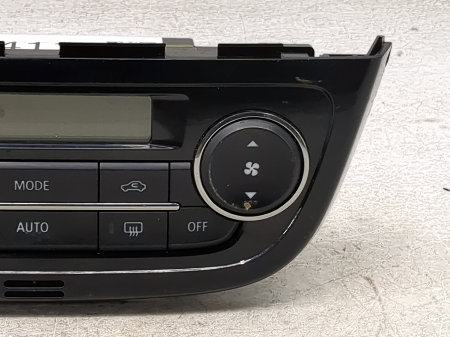 2020 Mitsubishi Mirage Climate Control Module Temperature AC/Heater Replacement P/N:7820B301XA Fits OEM Used Auto Parts - Oe