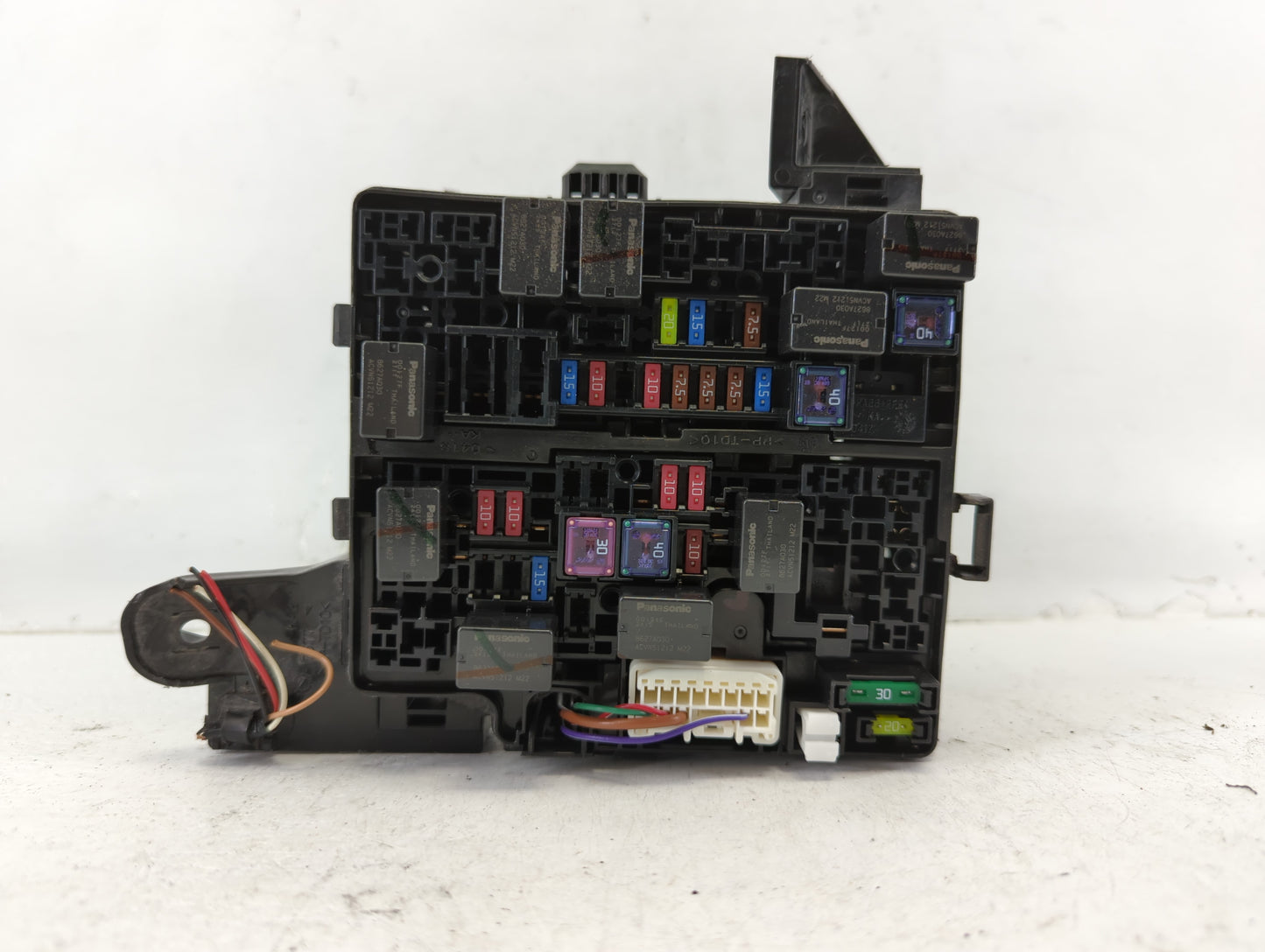 2014 Mitsubishi Mirage Fusebox Fuse Box Panel Relay Module P/N:PP-TD10 3547 Fits OEM Used Auto Parts - Oemusedautoparts1.com