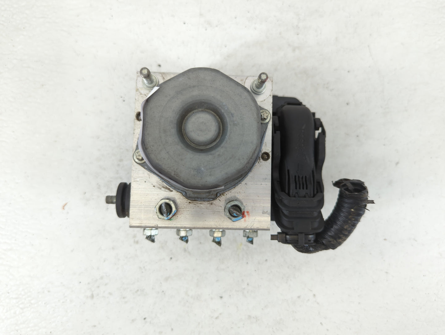2020 Mitsubishi Mirage ABS Pump Control Module Replacement P/N:4670B229 269 832 Fits OEM Used Auto Parts - Oemusedautoparts1