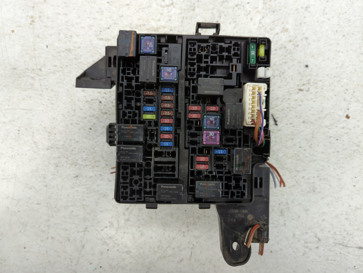 2014 Mitsubishi Mirage Fusebox Fuse Box Panel Relay Module P/N:PP-TD10 7577 Fits OEM Used Auto Parts - Oemusedautoparts1.com