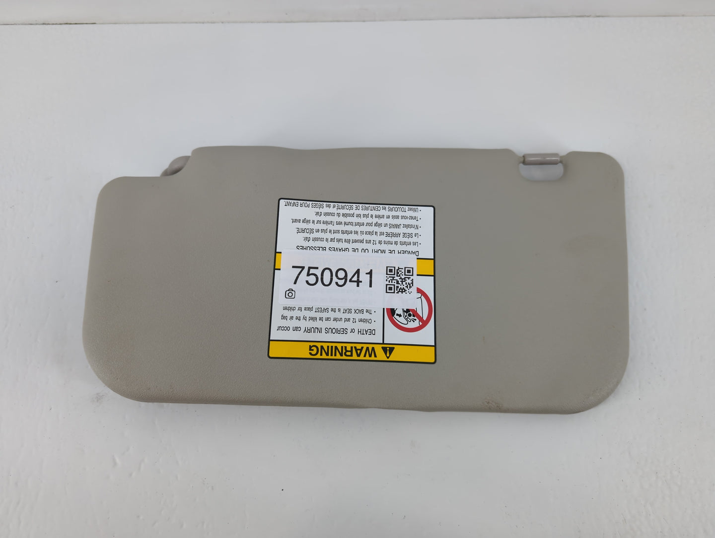 2014 Mitsubishi Mirage Sun Visor Shade Replacement Passenger Right Mirror Fits OEM Used Auto Parts - Oemusedautoparts1.com