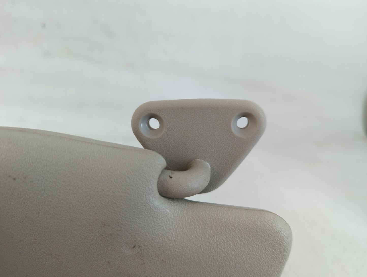 2014 Mitsubishi Mirage Sun Visor Shade Replacement Passenger Right Mirror Fits OEM Used Auto Parts - Oemusedautoparts1.com