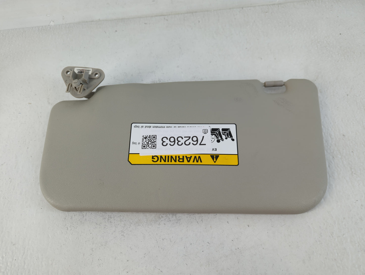 2014 Mitsubishi Mirage Sun Visor Shade Replacement Passenger Right Mirror Fits OEM Used Auto Parts - Oemusedautoparts1.com