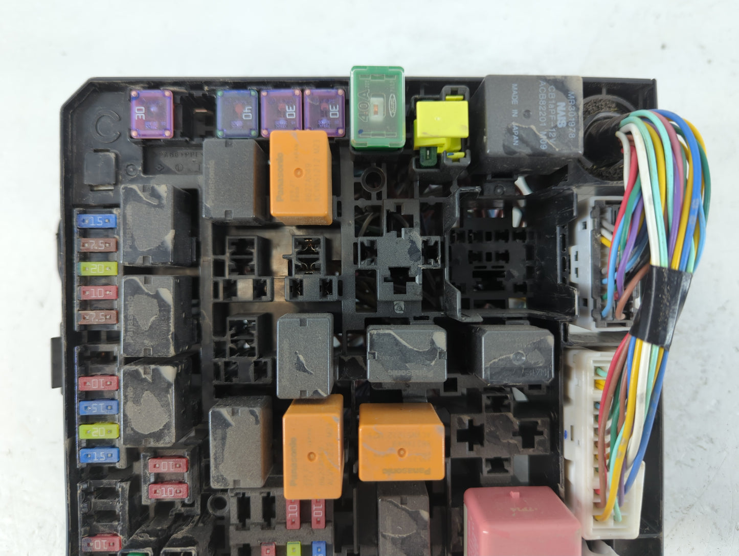 2014-2016 Mitsubishi Outlander Fusebox Fuse Box Panel Relay Module P/N:8565A513 Fits Fits 2014 2015 2016 OEM Used Auto Parts