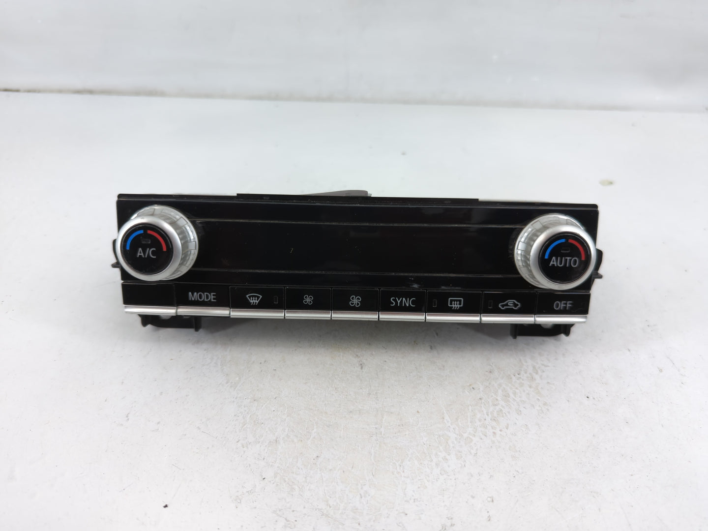 2020 Mitsubishi Outlander Climate Control Module Temperature AC/Heater Replacement P/N:7820B229 Fits OEM Used Auto Parts - O