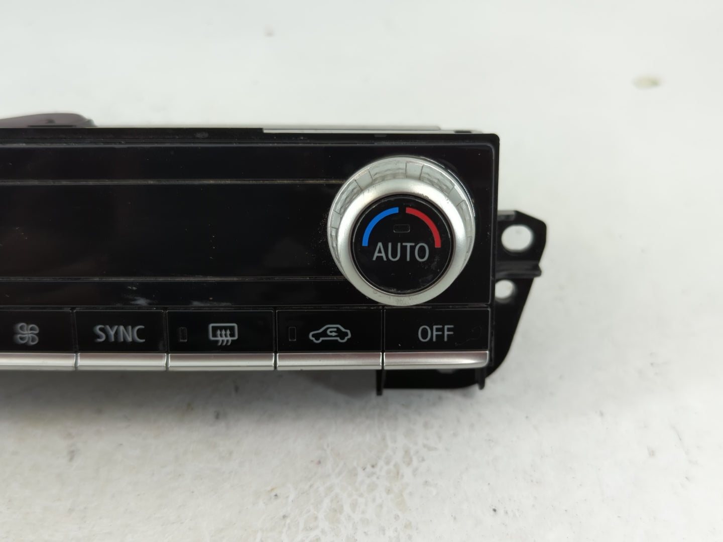 2020 Mitsubishi Outlander Climate Control Module Temperature AC/Heater Replacement P/N:7820B229 Fits OEM Used Auto Parts - O
