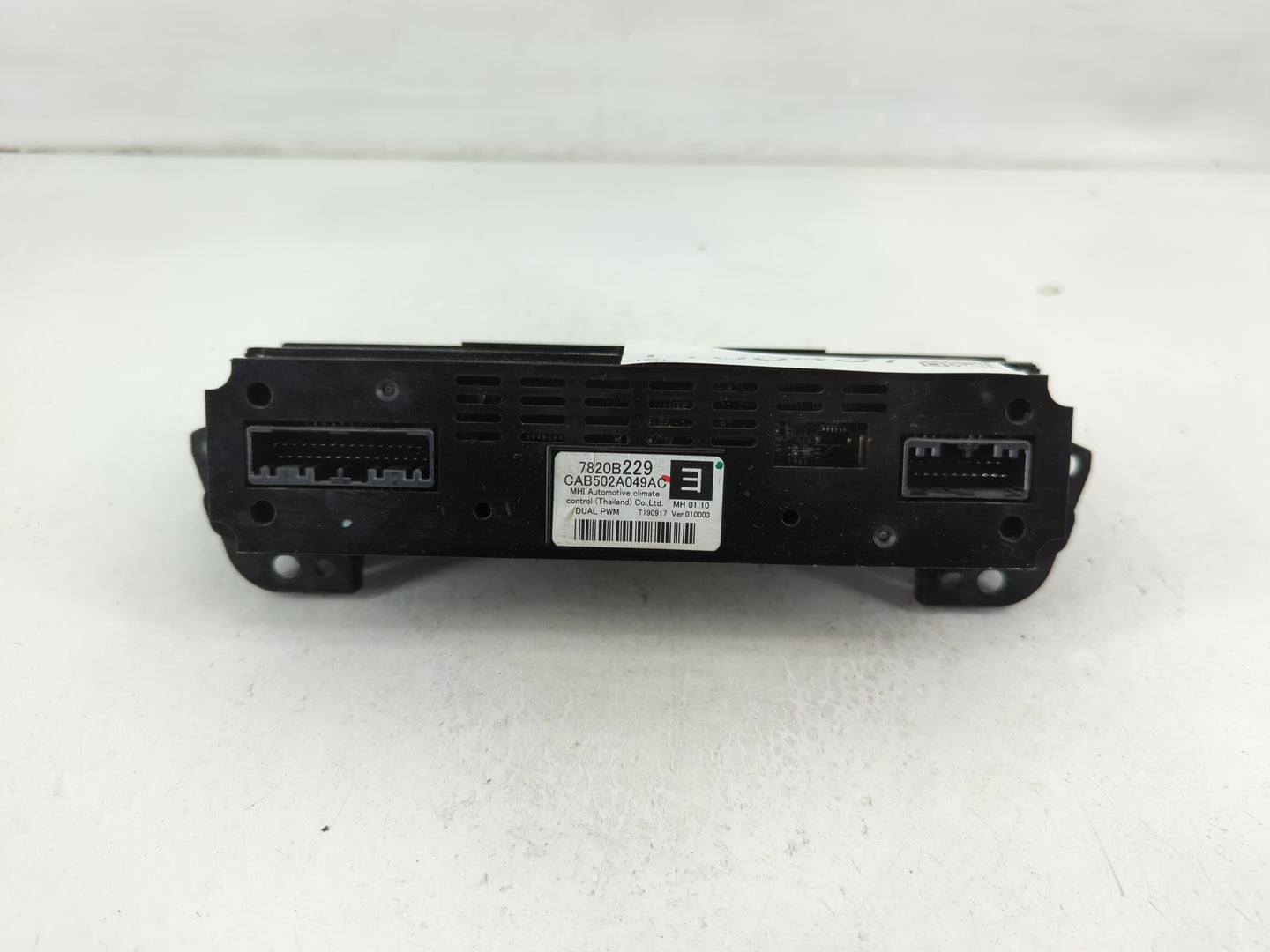 2020 Mitsubishi Outlander Climate Control Module Temperature AC/Heater Replacement P/N:7820B229 Fits OEM Used Auto Parts - O