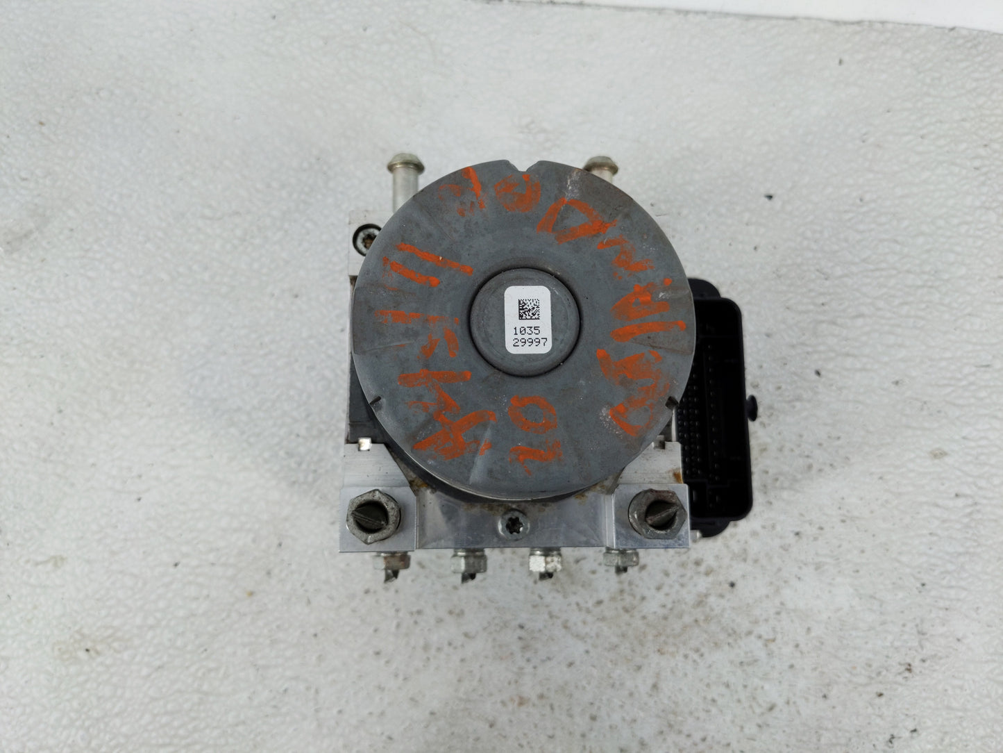 2020 Mitsubishi Outlander ABS Pump Control Module Replacement P/N:4670B745 Fits OEM Used Auto Parts - Oemusedautoparts1.com