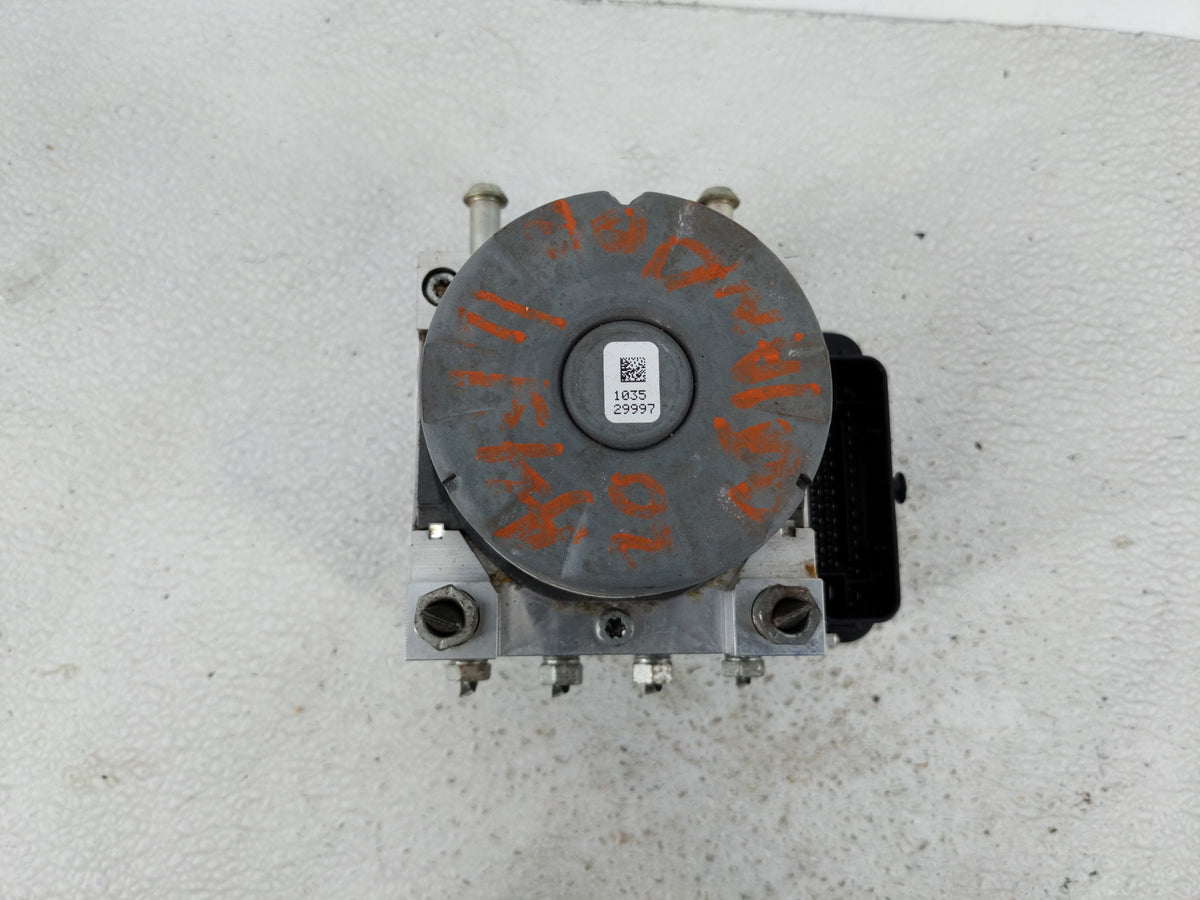 2020 Mitsubishi Outlander Anti-Lock Brake ABS Pump Module Actuator OEM P/N:4670B745 Fits OEM Used Auto Parts - Oemusedautopa