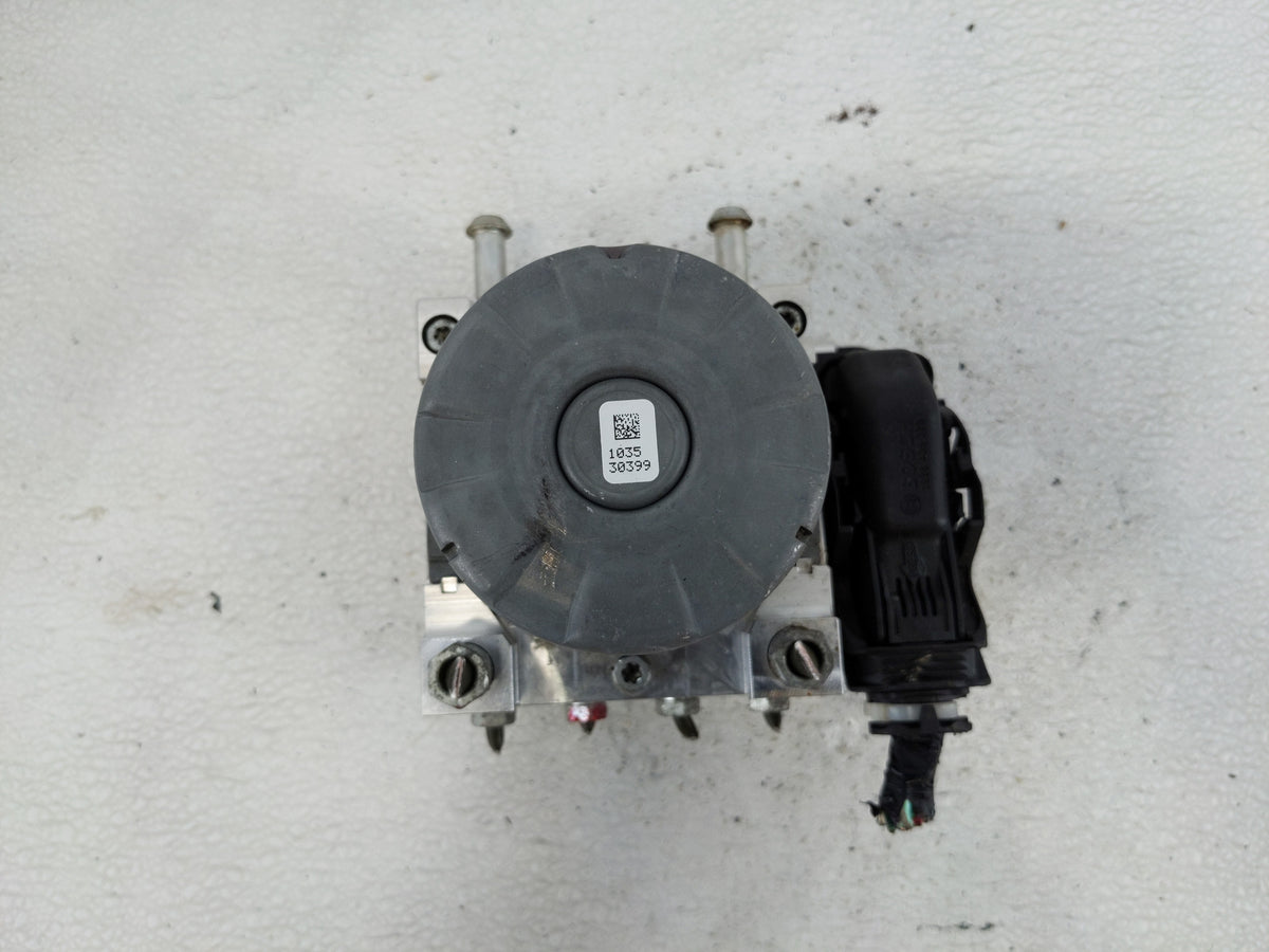 2020 Mitsubishi Outlander Anti-Lock Brake ABS Pump Module Actuator OEM P/N:4670B674 Fits OEM Used Auto Parts - Oemusedautopa