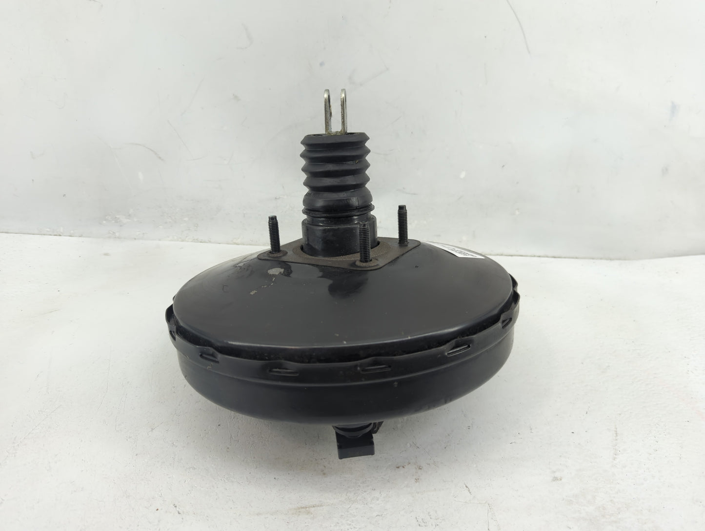 2014-2016 Mitsubishi Outlander Power Brake Booster Oem 1376612 - Oemusedautoparts1.com