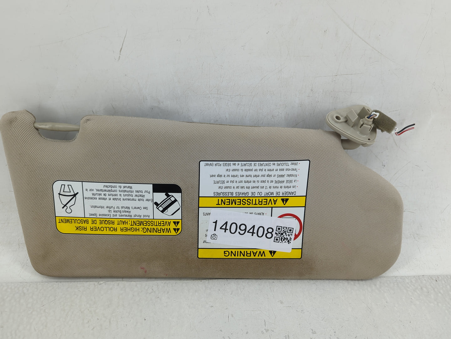2020 Mitsubishi Outlander Sun Visor Shade Replacement Driver Left Mirror Fits OEM Used Auto Parts - Oemusedautoparts1.com