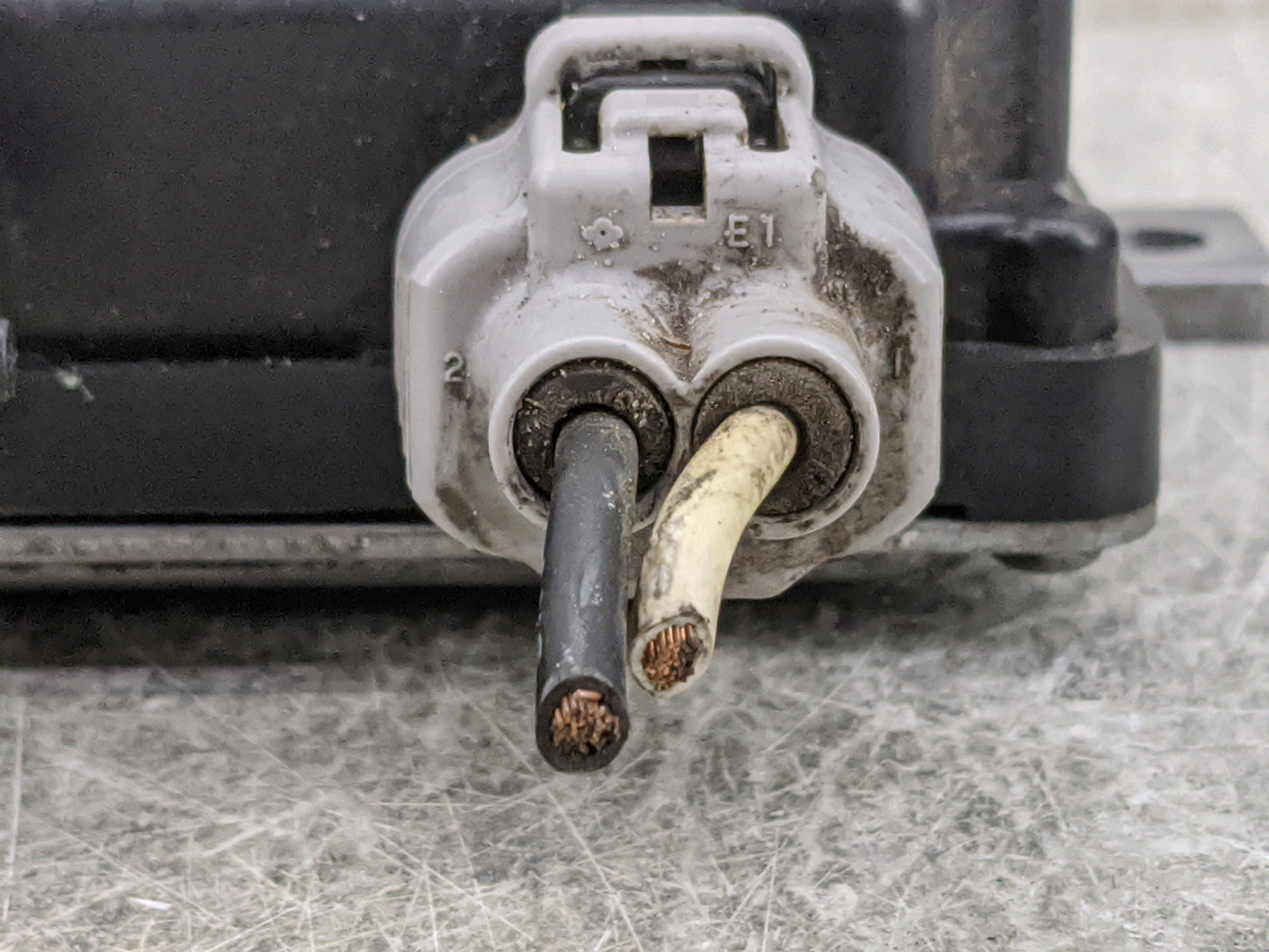 2020 Mitsubishi Outlander PCM Engine Control Computer ECU ECM PCU OEM P/N:W4T99074 18600C223 Fits OEM Used Auto Parts - Oemu
