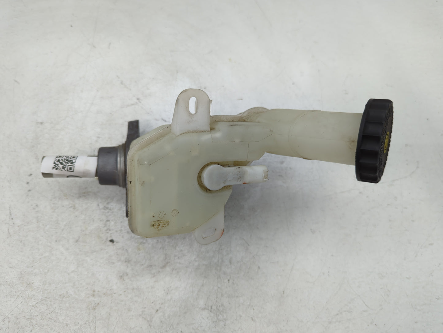 2020 Mitsubishi Outlander Brake Master Cylinder - Oemusedautoparts1.com