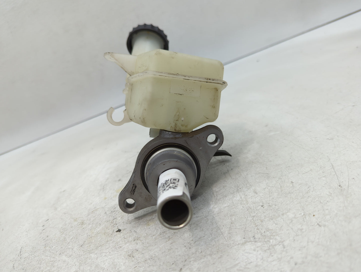 2020 Mitsubishi Outlander Brake Master Cylinder - Oemusedautoparts1.com