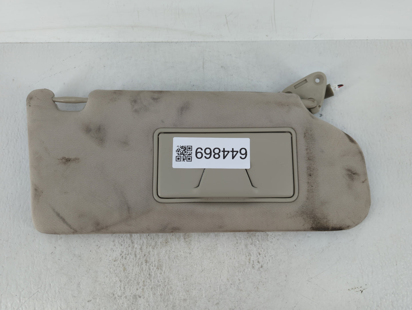 2020 Mitsubishi Outlander Sun Visor Shade Replacement Passenger Right Mirror Fits OEM Used Auto Parts - Oemusedautoparts1.co