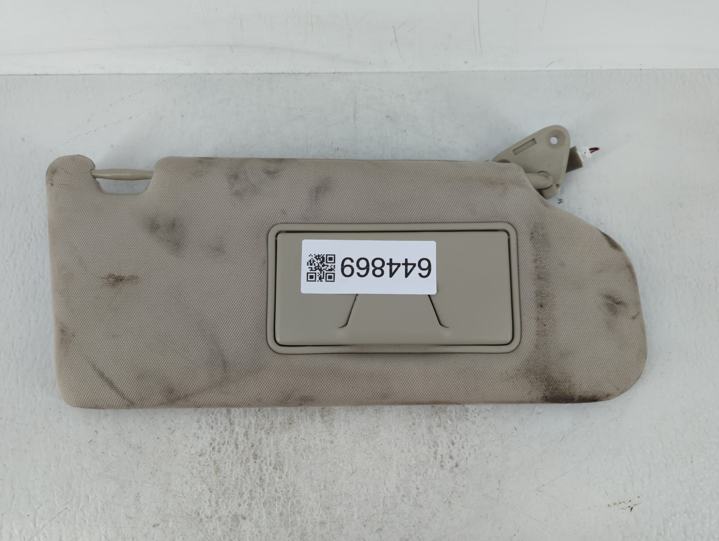 2020 Mitsubishi Outlander Sun Visor Shade Replacement Passenger Right Mirror Fits OEM Used Auto Parts - Oemusedautoparts1.co