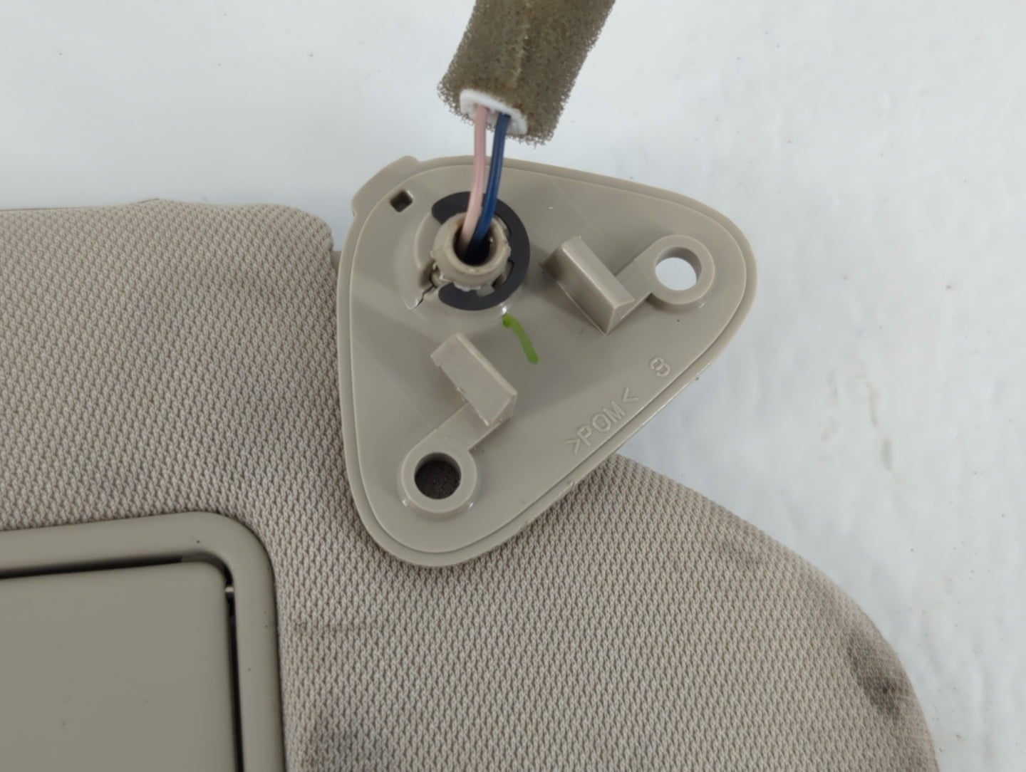2020 Mitsubishi Outlander Sun Visor Shade Replacement Driver Left Mirror Fits OEM Used Auto Parts - Oemusedautoparts1.com