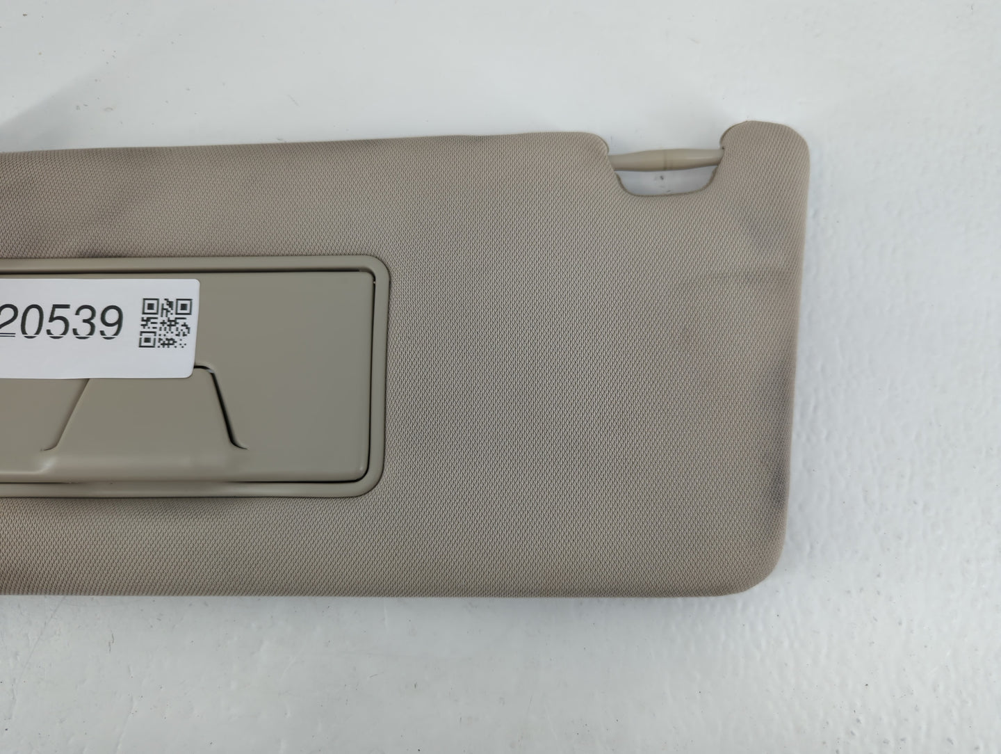 2020 Mitsubishi Outlander Sun Visor Shade Replacement Passenger Right Mirror Fits OEM Used Auto Parts - Oemusedautoparts1.co