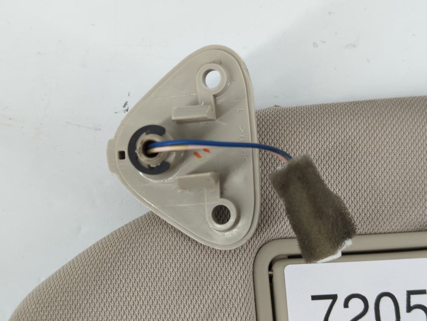 2020 Mitsubishi Outlander Sun Visor Shade Replacement Passenger Right Mirror Fits OEM Used Auto Parts - Oemusedautoparts1.co