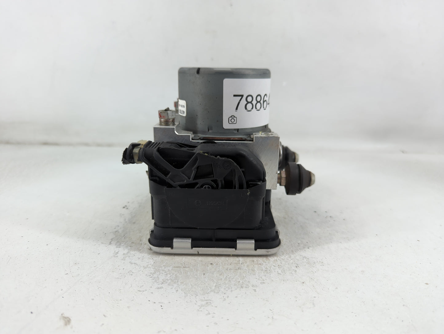 2020 Mitsubishi Outlander ABS Pump Control Module Replacement P/N:4670B745 Fits OEM Used Auto Parts - Oemusedautoparts1.com