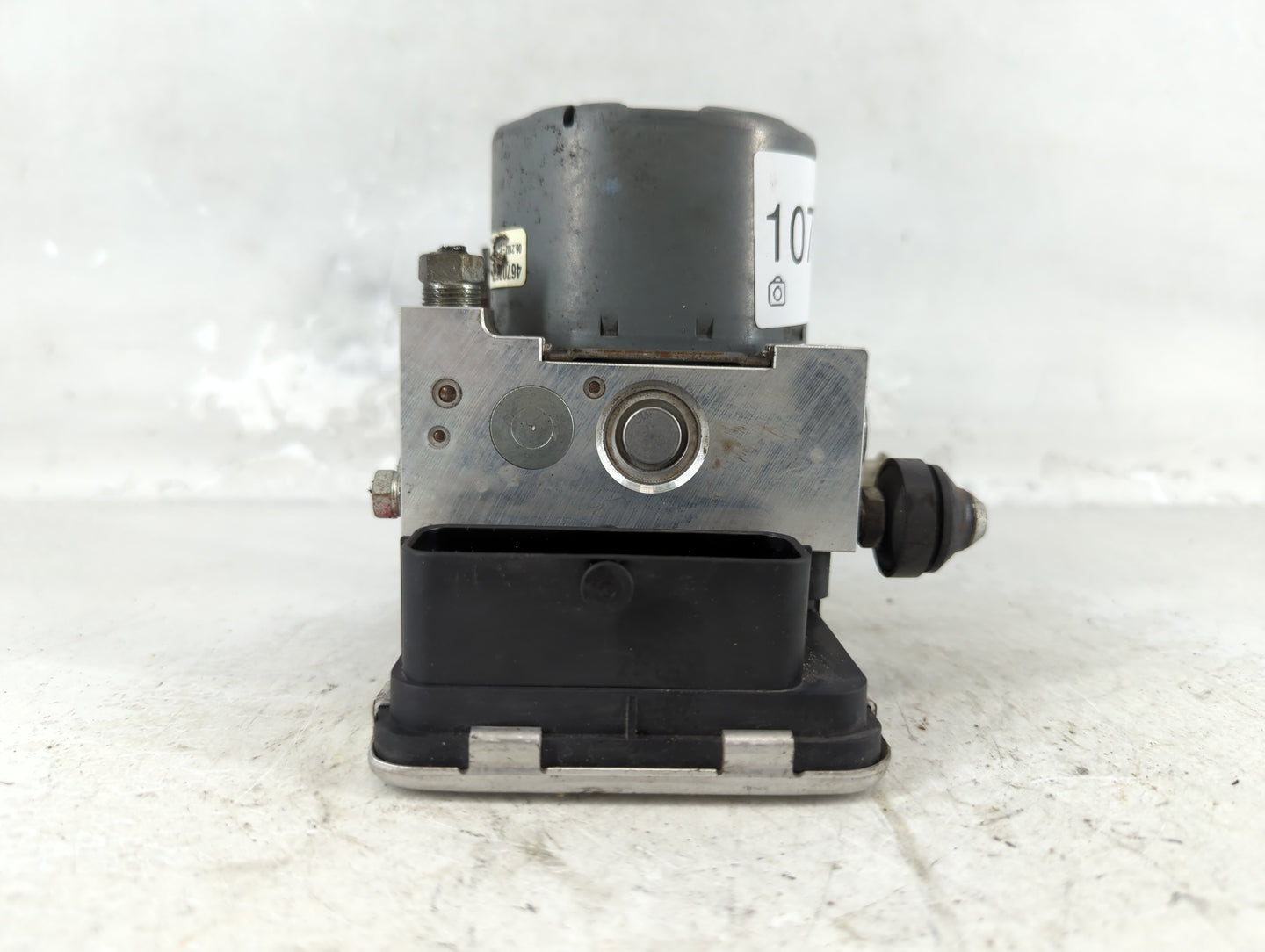 2020 Mitsubishi Outlander Sport ABS Pump Control Module Replacement P/N:4670B674 Fits OEM Used Auto Parts - Oemusedautoparts