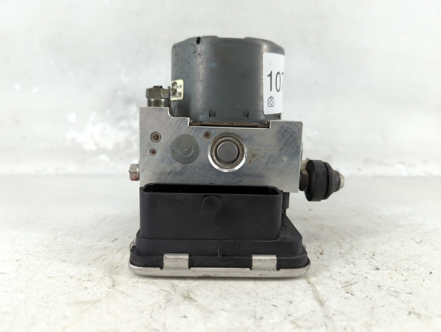 2020 Mitsubishi Outlander Sport ABS Pump Control Module Replacement P/N:4670B674 Fits OEM Used Auto Parts - Oemusedautoparts