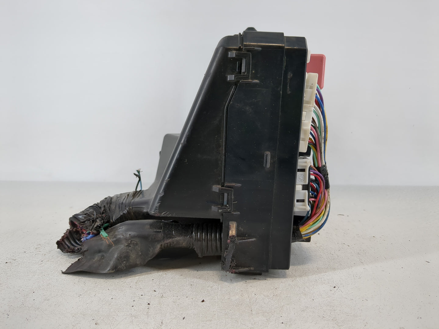 2012-2017 Mitsubishi Outlander Sport Fusebox Fuse Box Panel Relay Module Fits Fits 2012 2013 2014 2015 2016 2017 OEM Used Au