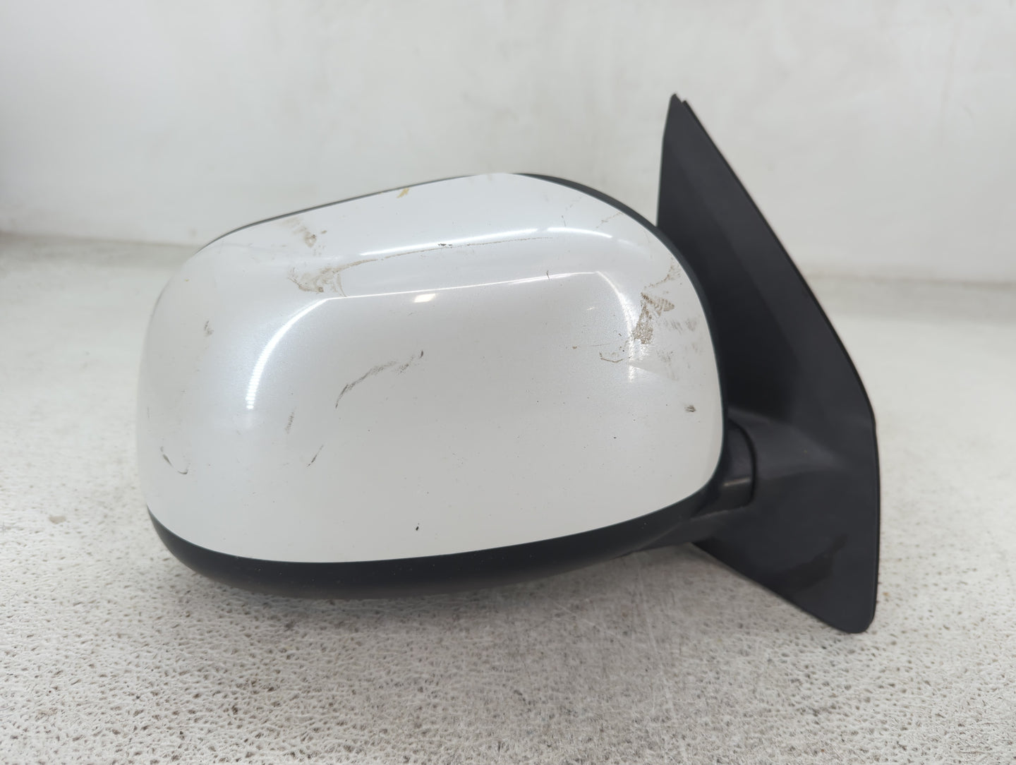 2015-2017 Mitsubishi Outlander Sport Passenger Side View Mirror - Right Door Mirror OEM Used - Oemusedautoparts1.com