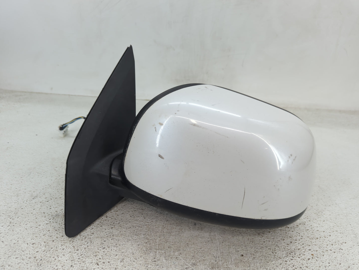 2015-2017 Mitsubishi Outlander Sport Driver Side View Mirror - Left Door Mirror OEM Used - Oemusedautoparts1.com