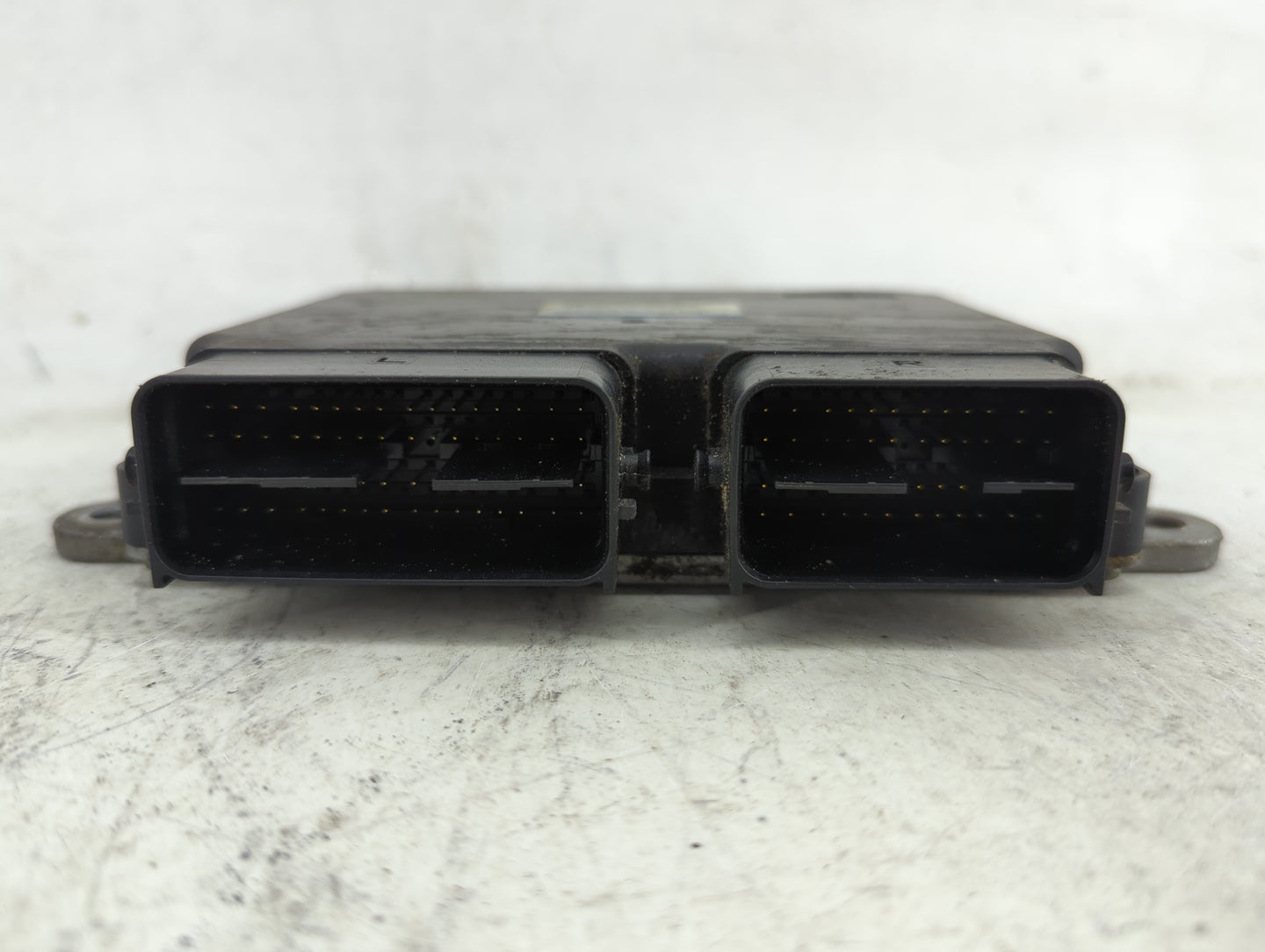 2020 Mitsubishi Outlander Sport PCM Engine Control Computer ECU ECM PCU OEM P/N:1860D472 E6T86871 Fits OEM Used Auto Parts -