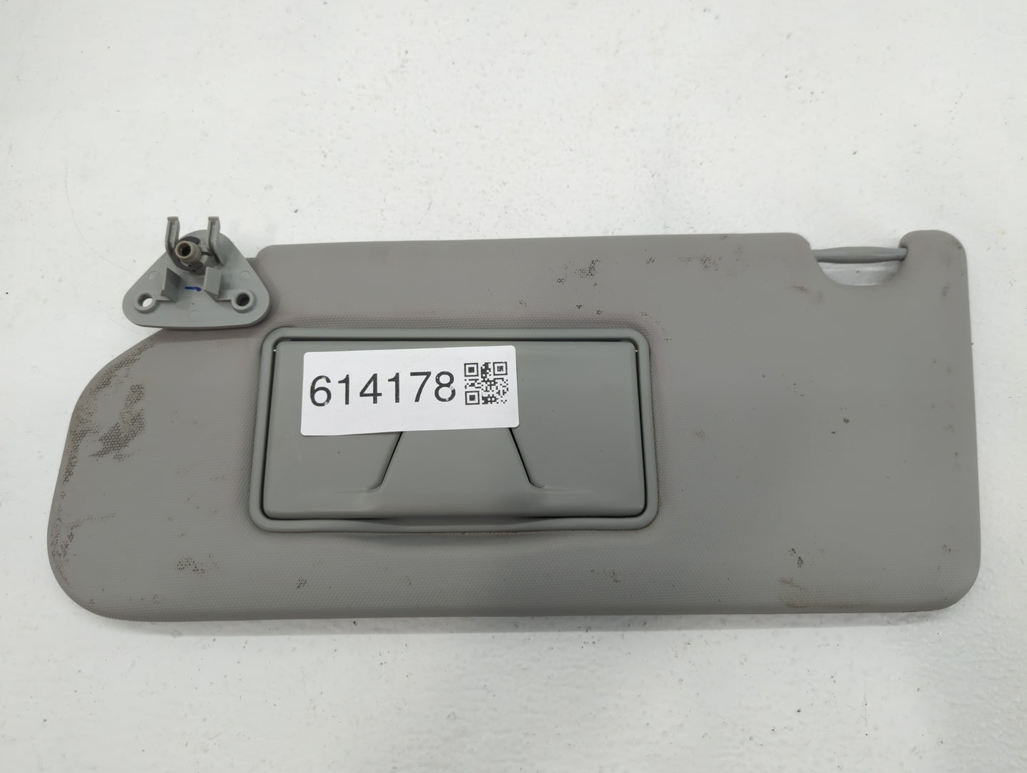 2020 Mitsubishi Outlander Sport Sun Visor Shade Replacement Driver Left Mirror Fits OEM Used Auto Parts - Oemusedautoparts1.