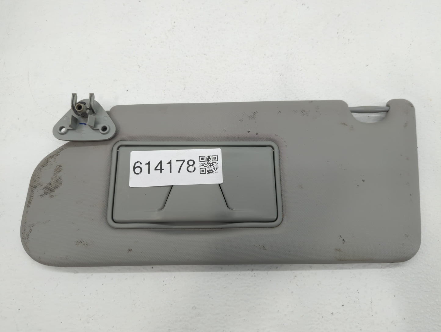 2020 Mitsubishi Outlander Sport Sun Visor Shade Replacement Driver Left Mirror Fits OEM Used Auto Parts - Oemusedautoparts1.