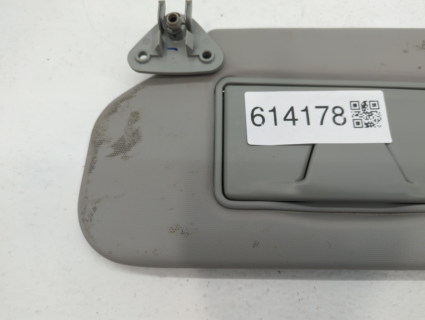 2020 Mitsubishi Outlander Sport Sun Visor Shade Replacement Driver Left Mirror Fits OEM Used Auto Parts - Oemusedautoparts1.