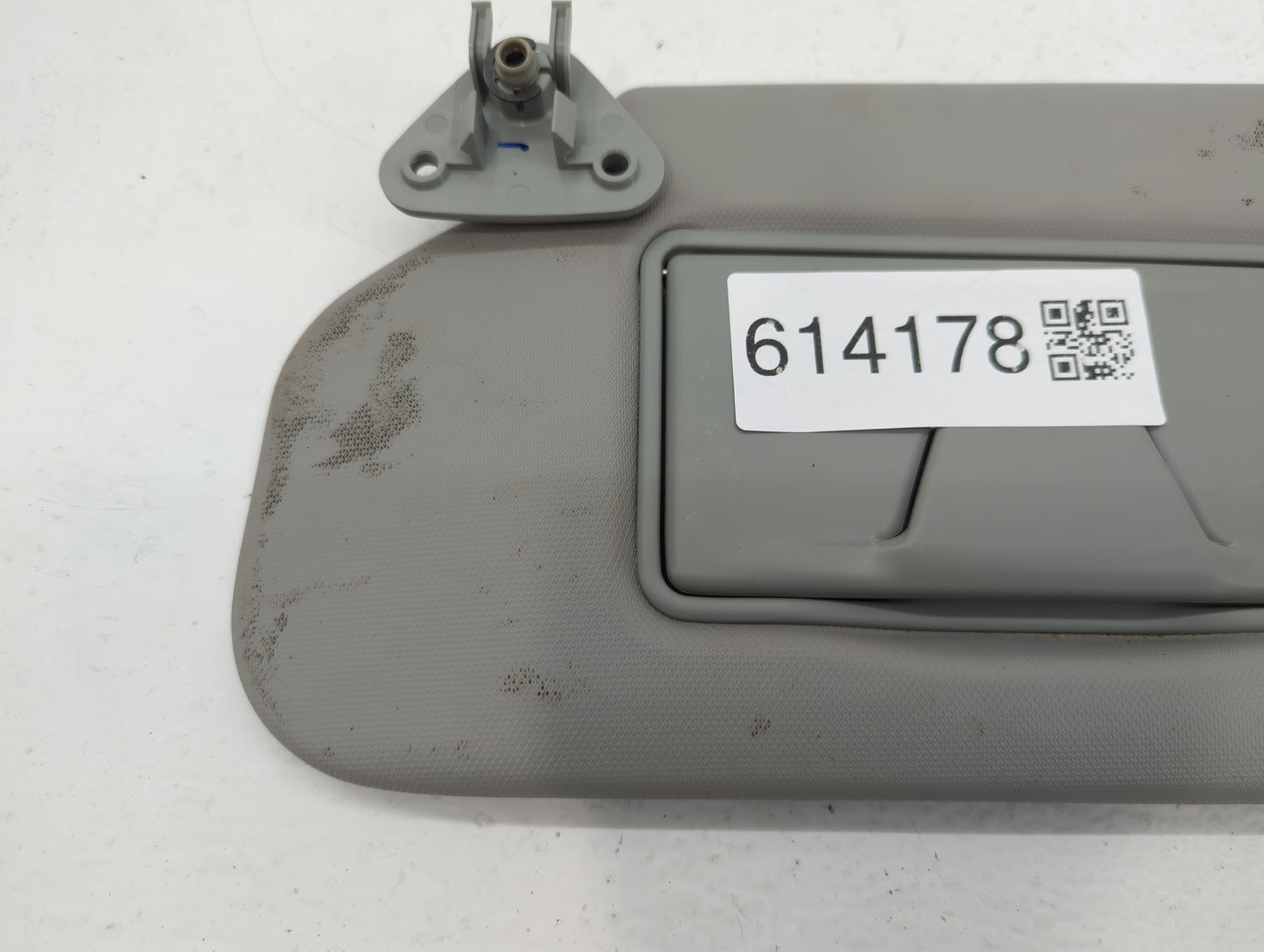 2020 Mitsubishi Outlander Sport Sun Visor Shade Replacement Driver Left Mirror Fits OEM Used Auto Parts - Oemusedautoparts1.