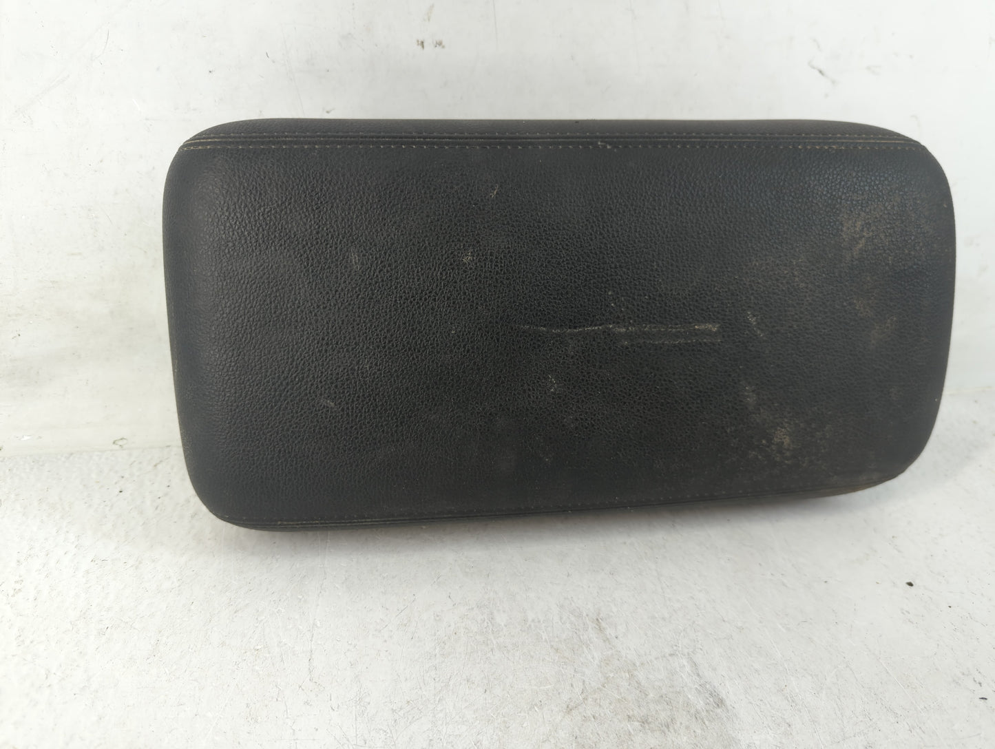 2020 Mitsubishi Outlander Sport Center Console Armrest Cover Lid Fits OEM Used Auto Parts - Oemusedautoparts1.com