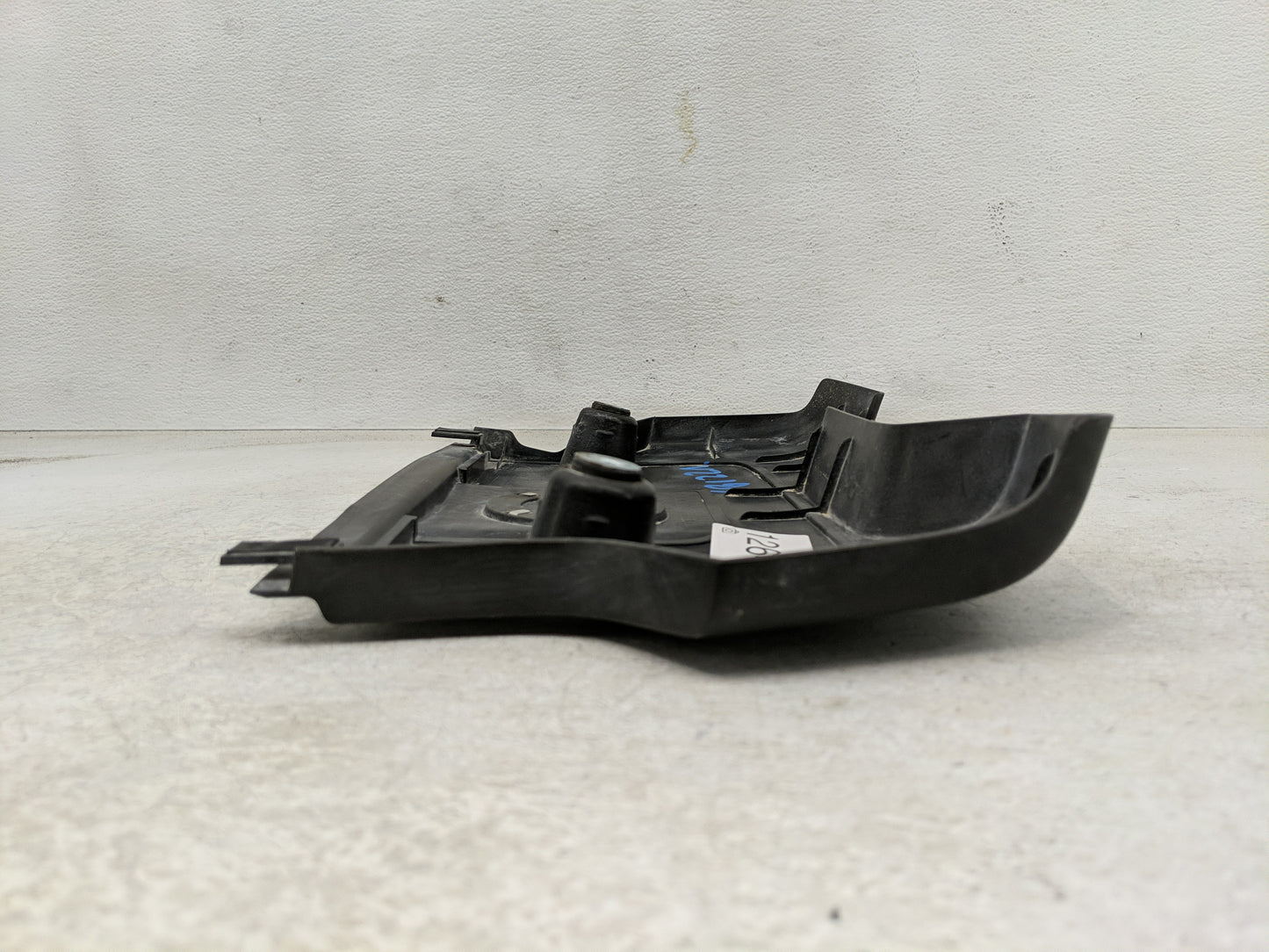 2020 Nissan 370z Engine Cover - Oemusedautoparts1.com