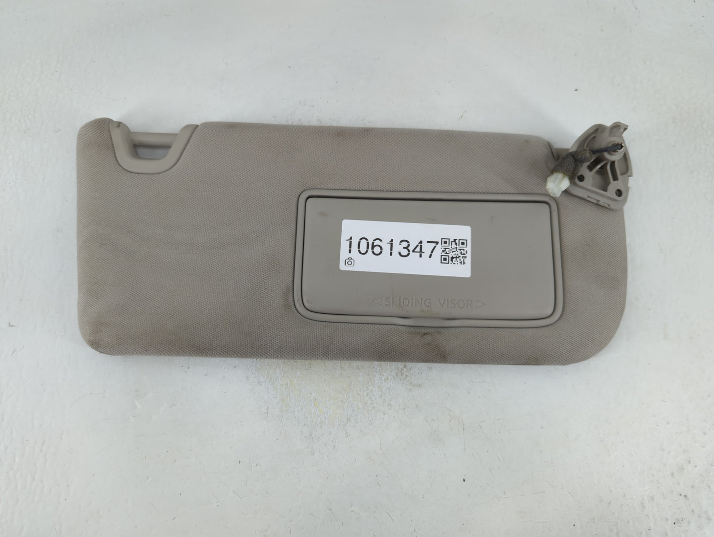 2019-2020 Nissan Altima Sun Visor Shade Replacement Passenger Right Mirror Fits Fits 2019 2020 OEM Used Auto Parts - Oemused