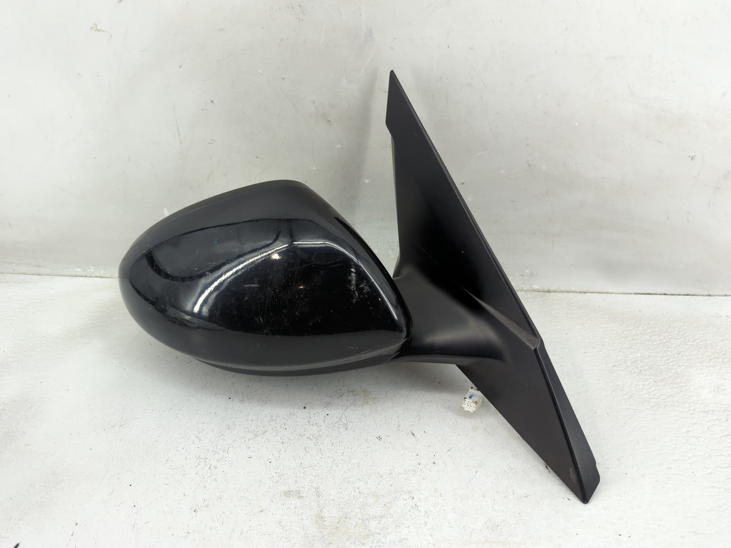 2019-2022 Nissan Altima Passenger Side View Mirror - Right Door Mirror OEM Used - Oemusedautoparts1.com