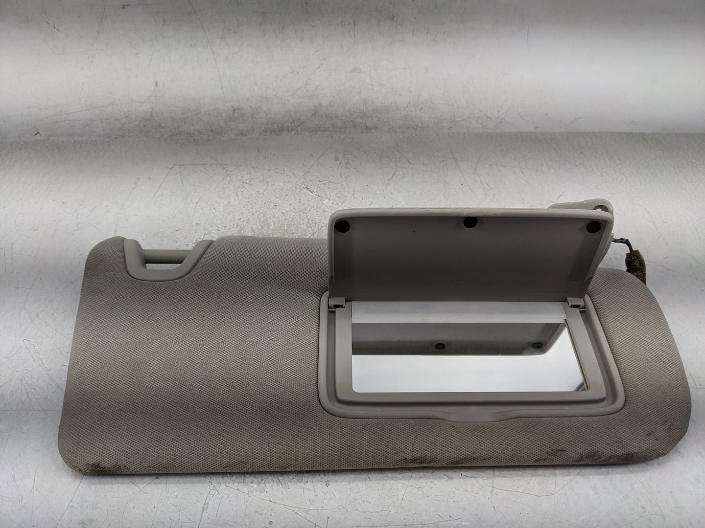 2019-2020 Nissan Altima Sun Visor Shade Replacement Passenger Right Mirror Fits Fits 2019 2020 OEM Used Auto Parts - Oemused